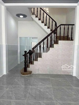 cho thuê nhà mặt tiền đs17 đối diện cc western 4x20- trệt, 2 lầu giá 19 triệu