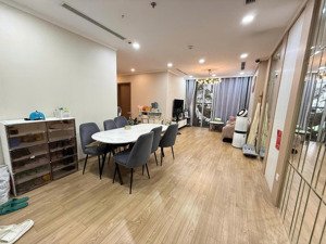 em bán căn 3pn 110m2 đầy đủ nội thất, chỉ việc về ở tại toà a2