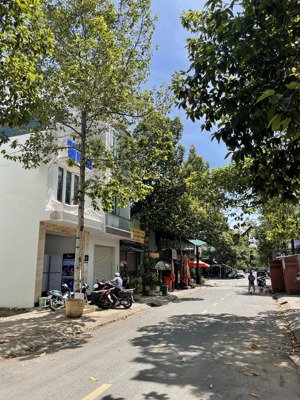 bán nhà 01 trệt 03 lầu khu dân cư d2d - đường n2 ( shr hoàn công )
