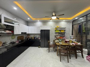 bán nhà định công -nhà đẹp mới - nở hậu ngõ thông thoáng - ở ngay - 66m2 giá 10.8 tỷ