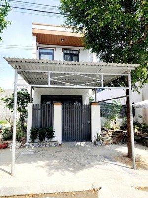 bán nhà 2 tầng đường 16m khu tái định dư đất lành, nha trang . 3pn. giá bán 3,4 tỷ