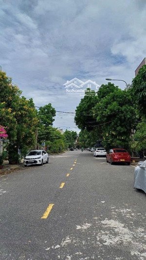 bán nhà 3 tầng mặt tiền bình hoà 10, ngay hội chợ triển lãm