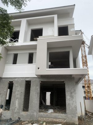 gia chủ mua loạt đầu dự án nên chọn được view rất đẹp nay cần bán ace và quý nhà đầu tư nhanh tay ạ