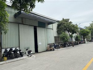 cho thuê kho diện tích 200m2 mặt đường phan trọng tuệ
