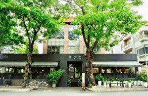 cho thuê tòa nhà kinh doanh mặt tiền đường phạm thái bường, phú mỹ hưng