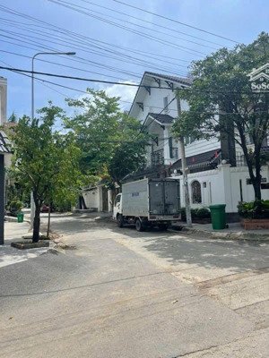 nhà 3 tầng khu phân lô đồng bộ phú nhuận đường lê thị riêng phường thới an, q12, (7x20)m 9,99tỷ