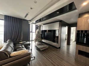 cho thuê 2n2vs+ 72m phân khu cao cấp thetonkin thiết kế rộng dãi , thoáng mát và cực kì sang trọng