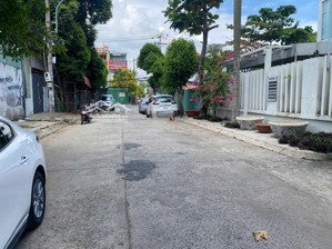 kho, mặt bằng 200m2 góc 2 mặt tiền đường nhựa 10m vị trí kinh doanh đường 23 hiệp bình chánh