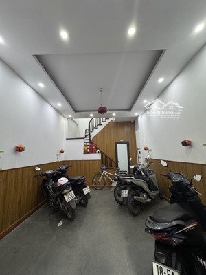 bán nhà trần thái tông, dt57m, nhà dòng tiền, 9 phòng khép kín, full nội thất.