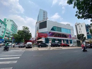 bán nhà ngay ngã sáu phù đổng mặt tiền nguyễn trãi - dt: 12 x 27m - 3 lầu - giá bán: 115 tỷ tl