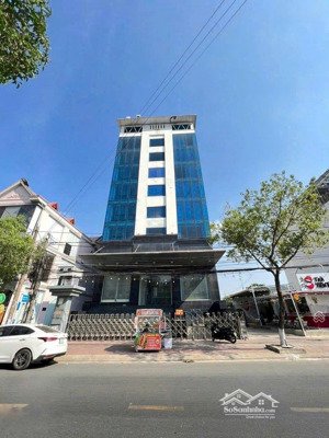 bán building mặt tiền trần cao vân. dt 1503m2 (34x45m), 8 tầng tn 1,2 tỷ/th. giá 410 tỷ - tin thật
