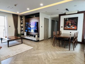 chính chủ bán gấp căn 3 ngủ, dt 117m2, tòa s3, tầng trung full đồ đẹp xịn seasons avenue giá 7.x tỷ
