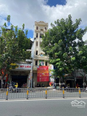 siêu phẩm mặt tiền 237- 239 lý thái tổ - phường 9 - quận 10 giá 33 tỷ