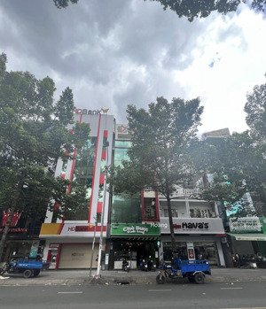 bán nhà mặt tiền thương hiệu nguyễn tri phương, q 10 - 5x22m - 6 tầng - hđt 130 tr/th - giá 39 tỷ