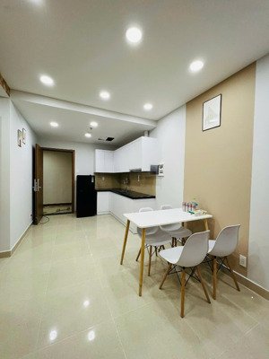 cho thuê 2pn-2wc full nt 7tr5,rẻ nhất tòa. lh 