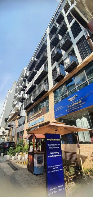 bán nhà 3 mặt thoáng hàng bún, nguyễn trường tộ. mặt tiền 10m, vuông vắn trước sau