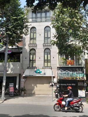 mt ngang đẹp 5,2m - đường võ thị sáu, q1 - 5,2x16m - 5 tầng + thang máy - hđt 80tr/th - chỉ 29 tỷ