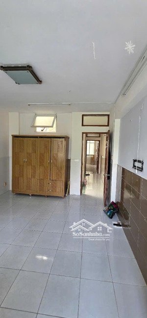 nhà mới 4 tầng 7pn 2 sân thượng gần rạch xuyên tâm, p26 bình thạnh, hẻm 2 xe hơi