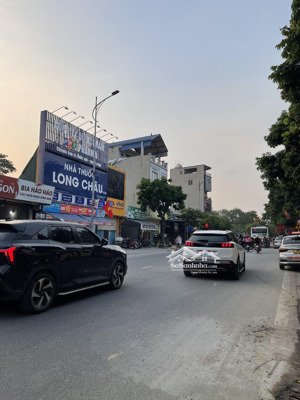 đất vân nội oto 7 chỗ đỗ cửa .hơn 3tỷ cần bán gấp trong tuần giá có thương lượng .