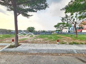 bán đất 300m2 tại tân phước khánh, tân uyên, bình dương, giá ngộp 950 triệu, dân cư sầm uất.