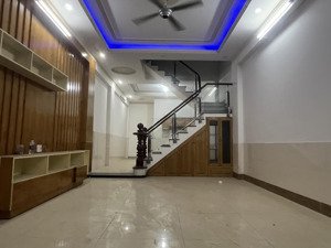 cho thuê nhà trệt 2 lầu khu phố tân hoà đông hoà dĩ an gần làng đại học