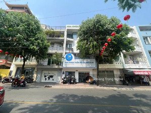siêu kinh doanh - mặt tiền 6,5m trường sa, pn - ( 6,5 x 15m ) 4 tầng - hđt: 60 tr/th - chỉ 25,5 tỷ.