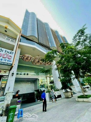 bán nhà mặt tiền yersin, gần nguyễn thái bình, quận 1. dt: 12m x 18m, 7 tầng, giá 105 tỷ