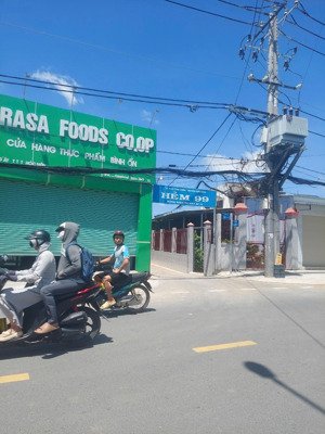 chính chủ bán nhà sát ngã 5 chùa hang . có số nhà huyện
