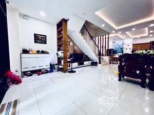 giảm sốc 600tr -chỉ còn nhỉnh 8 tỷ tl -85 m2 nhà đẹp ngay gần nhà ga t3 - 3 tầng- hxh