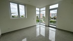 cho thuê bt ở dragon village, 14 triệu, 105m2, 4pn, 3 tầng, nội thất cơ bản