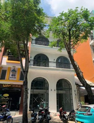 cho thuê nhà mặt tiền : 91-93 trương định, phường võ thị sáu, quận 3, tphcm.