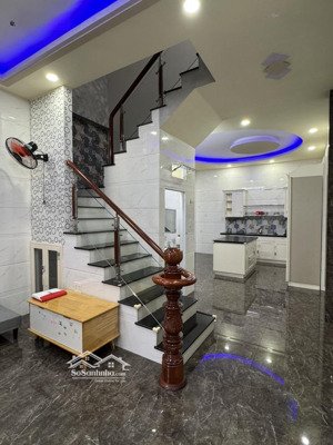 gấp: chủ giảm 200 triệu-lô góc, 76m2, 2 tầng.