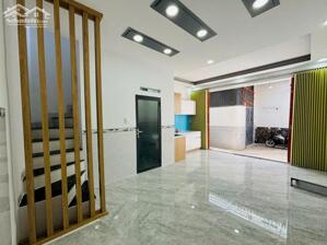 Nhà mới thiết kế hiện đại giá dưới 2 tỷ trung tâm Nha Trang