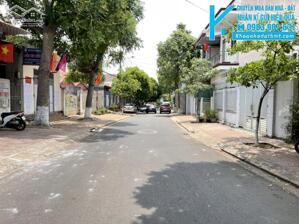 Nhà 6,5*18,4m,tổng 115m2,mặt tiền Thăng Long,gần Đô Thị Eco Park,.Kinh Doanh tốt