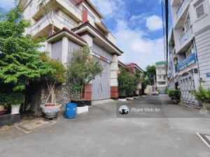 bán đất sẵn nhà c4 - lê văn chí khu dân cư đồng bộ dân trí cao - kế metro - 100m2