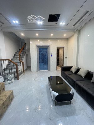 bán nhà ngõ 67 nguyễn văn cừ 66m x 6t, oto thang máy, mới tinh hơn 11 tỷ còn tl. lh 
