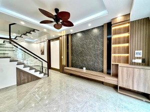 đình đông - 2 tỷ 980 - 4 tầng - mới , ngõ đẹp