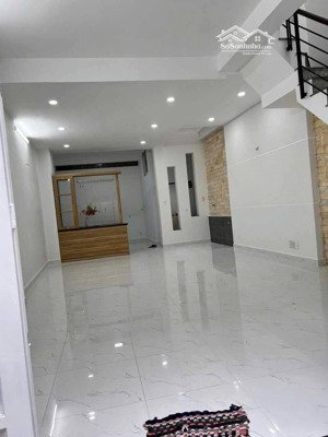 mt nguyễn ảnh thủ, giá thất thủ, chủ ngộp bank, dt 107m2, ngang 4,3m, 2 tầng