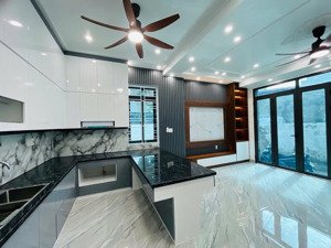 bán nhà đường hồ sen 4 tầng giá chỉ 4,x tỷ