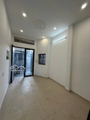 nhà phạm thế hiển p.6 q.8. dt: 3m * 13m. shr. trệt, lầu, 3pn, hẻm 3 gác. giá: 3,4 tỷ. 