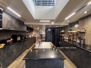 tuyệt phẩm nhà đẹp 5 tầng thang máy mặt đường trung tâm thành phố hải phòng