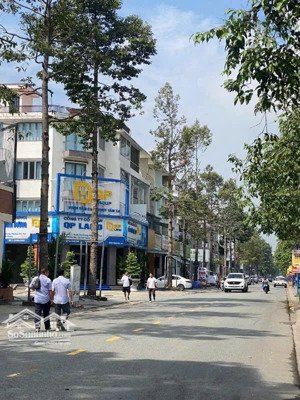 bán shophouse 4pn, 6wc, 105m2 giá tốt tại huỳnh thúc kháng, hòa phú, thủ dầu một, bình dương