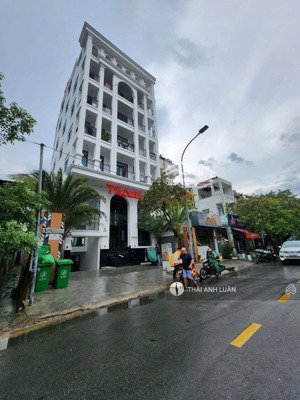 mặt tiền quốc hương - thảo điền đẳng cấp - quận 2. tòa nhà 7 tầng. diện tích: 365m2 (11x34m). 85 tỷ