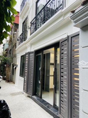 bán nr thái hà 4pn 5wc tại thái hà, 12,8 tỷ, 33m2. tháng máy xịn nhà mới tính.15m ô tô tránh