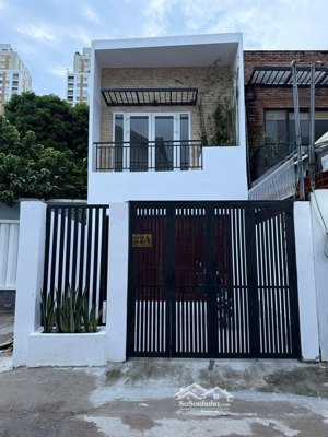 bán nhà hoàn công mới 100% chính chủ