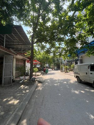 chủ nhờ bán biệt thự liền kề 135m 5tầng mặt tiền 7m giá chỉ 32tỷ có thương lượng gọi 