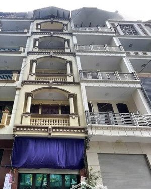 trung tâm cầu giấy - 13.5 tỷ x 48m2 x 6t - ngõ ô tô thông - kinh doanh sầm uất ngày đêm.