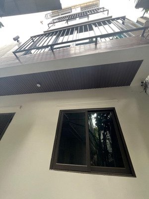 bán nhà mới quan nhân lô góc 2 mặt thoáng ngõ ba gác tránh 5 tầng ở ngay nội thất đầy đủ