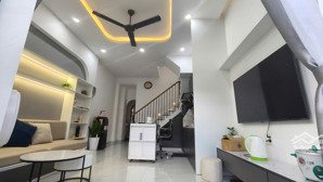 chủ ngộp bán siêu phẩm mới 3 tầng, 57m2, gần suối tiên, bến xe miền đông mới, tân phú, chỉ 5,x tỷ