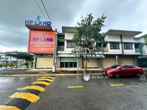 bán căn shophouse đã hoàn thiện 3pn ngay đầu cổng vào khu đô thị oasis city, bến cát, giá 1,9 tỷ